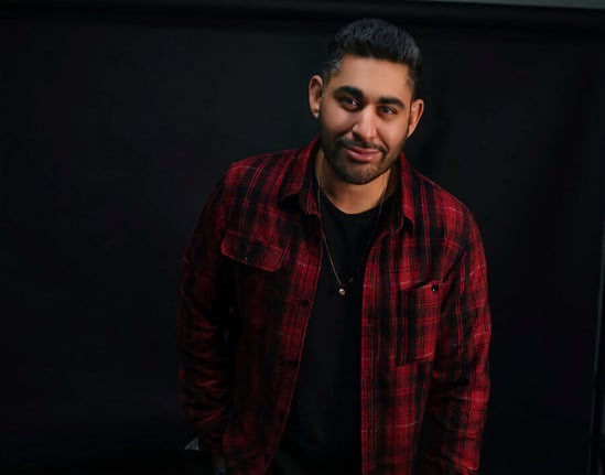  Headshot of Shez Mehra, VP of Growth at Songtradr and MassiveMusic